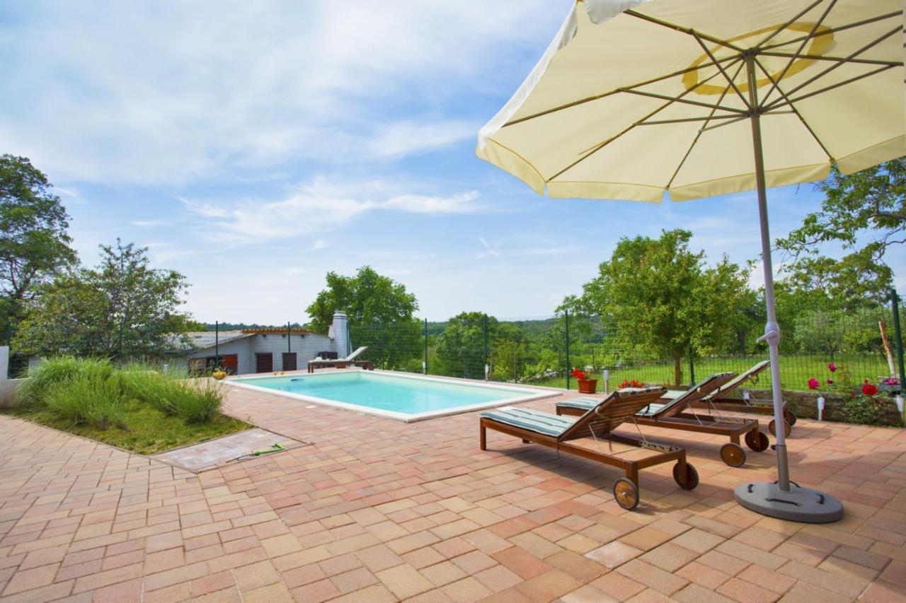 Holiday Home Elvis, Village Kujici Hreljici Bagian luar foto
