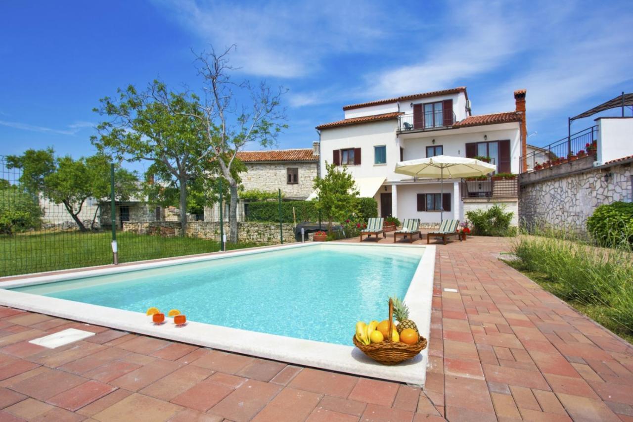 Holiday Home Elvis, Village Kujici Hreljici Bagian luar foto