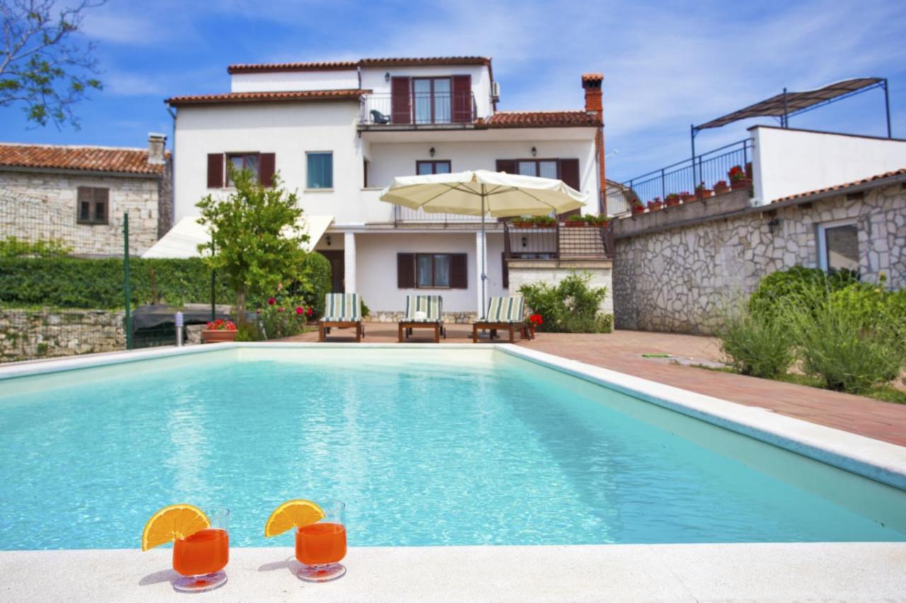 Holiday Home Elvis, Village Kujici Hreljici Bagian luar foto