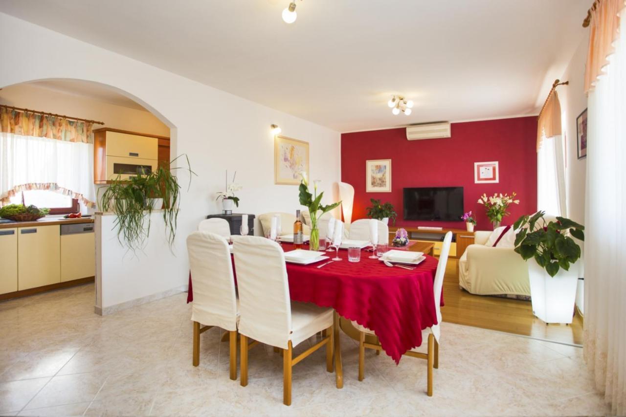Holiday Home Elvis, Village Kujici Hreljici Bagian luar foto