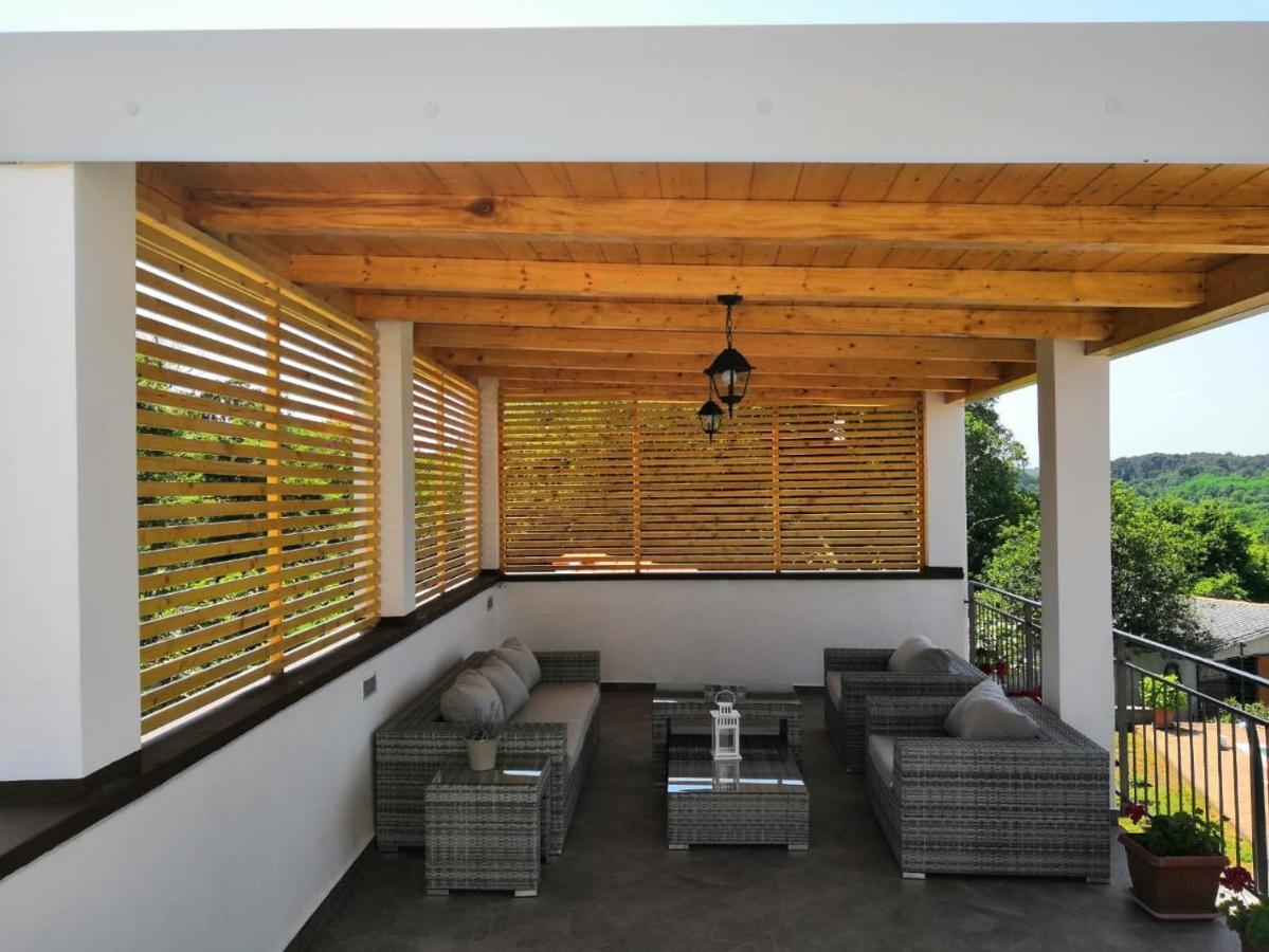 Holiday Home Elvis, Village Kujici Hreljici Bagian luar foto