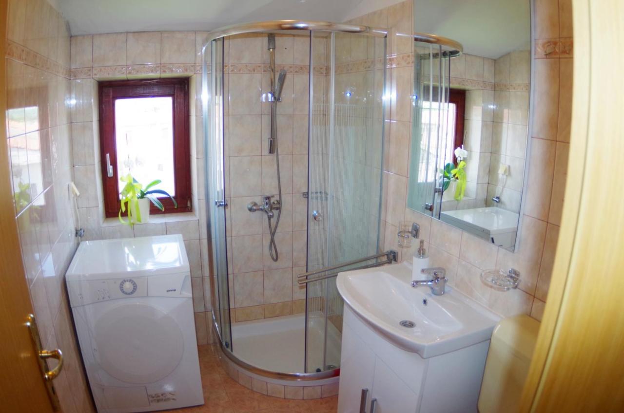 Holiday Home Elvis, Village Kujici Hreljici Bagian luar foto