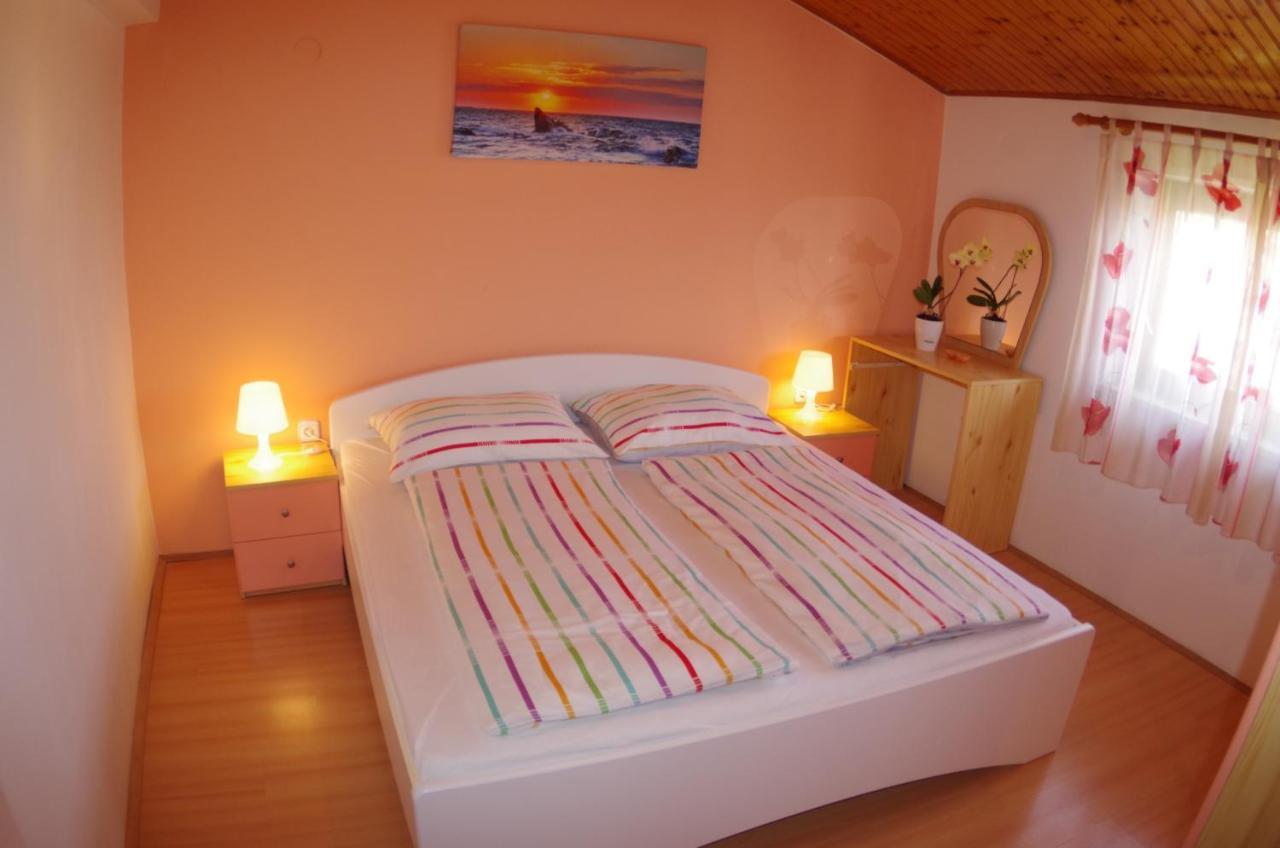 Holiday Home Elvis, Village Kujici Hreljici Bagian luar foto